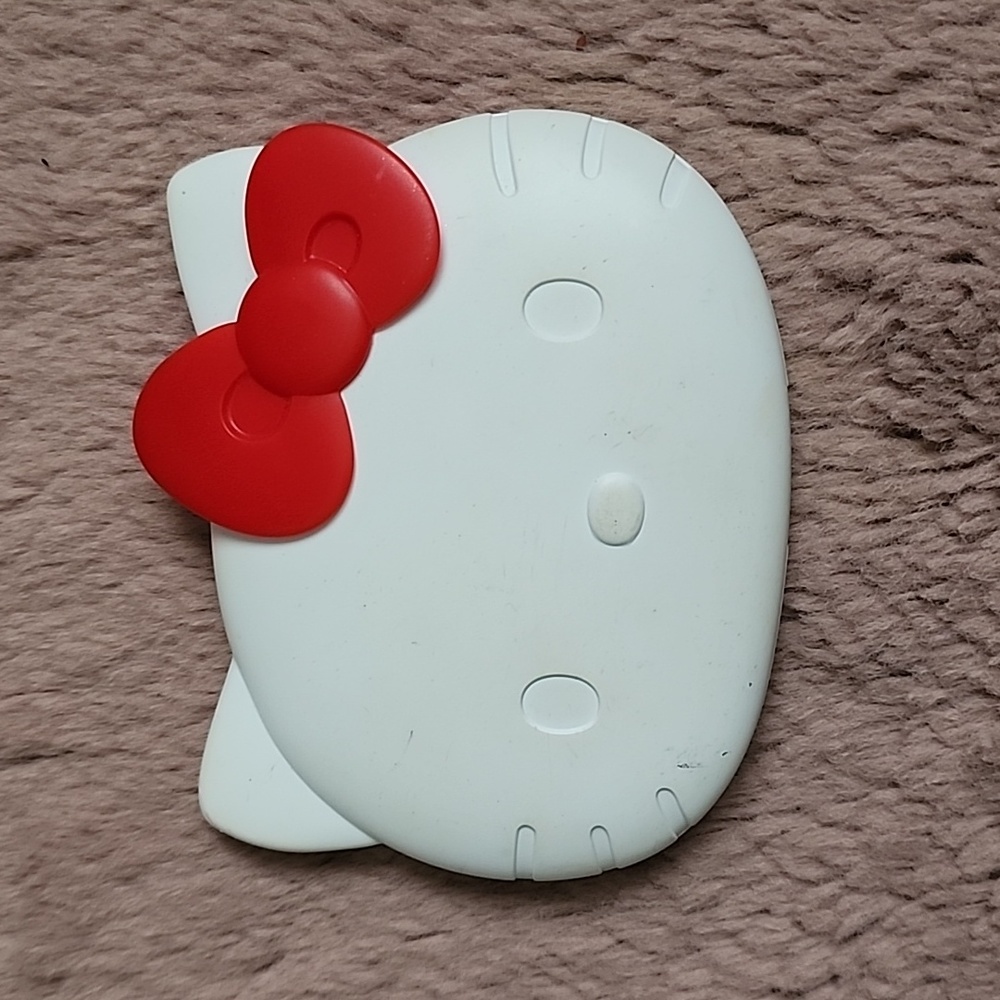 Impressions x Sanrio Hello Kitty Light-up Compact Mirror.